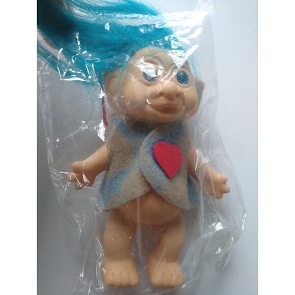 Love Troll Vintage Vinyl Doll Blue Hair Red Heart 1970s Sealed In Bag Window - Picture 7 of 8
